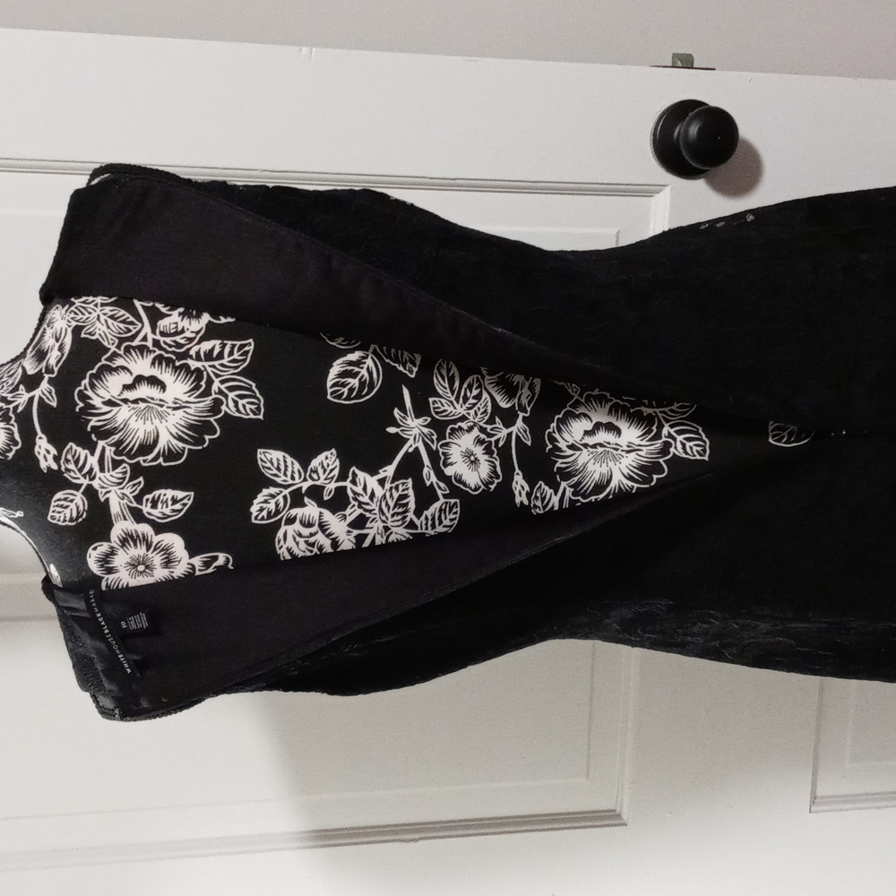 🖤White House Black Market🖤 - Black Fit & Flare Lace Cocktail Dress - Picture 9 of 15